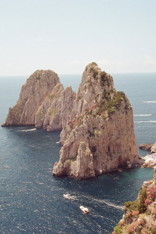 Capri: The Guide